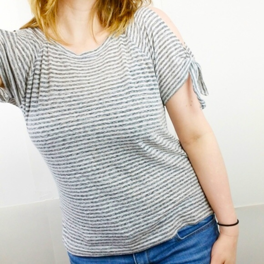 Abercrombie&Fitch Striped Tie Sleeve Tee - Size S
